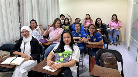 institute in Tagalog .